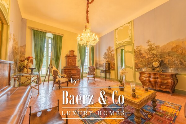 photo 14 Castle fully renovated with 16 hectares, 5.000 sqm and Helipad