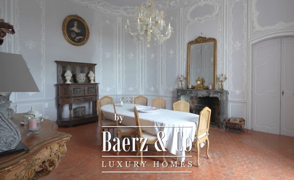 photo 26 Castle fully renovated with 16 hectares, 5.000 sqm and Helipad