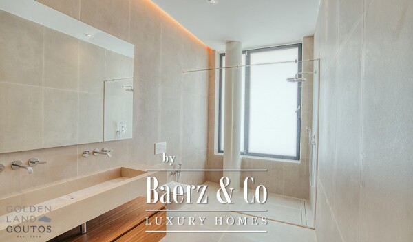 photo 13 Contemporary Villa in Voula