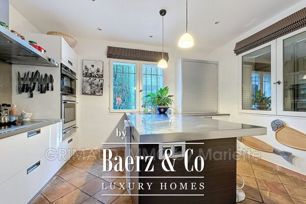 photo 5 beautiful property with 5 bedrooms, swimming pool and poolho