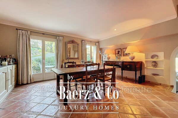 photo 7 beautiful property with 5 bedrooms, swimming pool and poolho