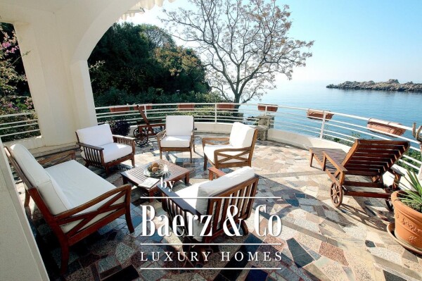 photo 3 Beautiful Villa next to the Sea in Sveti Stefan