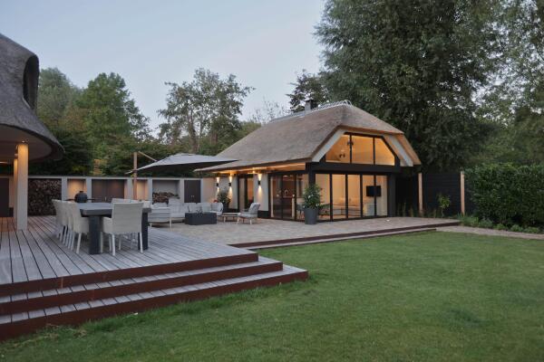 photo 38 Nieuw-Loosdrechtsedijk 227