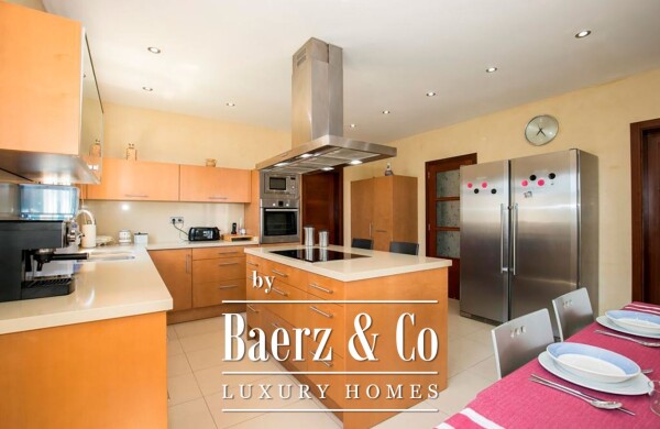 photo 19 BEAUTIFUL HOUSE WITH GARDEN IN MAHON