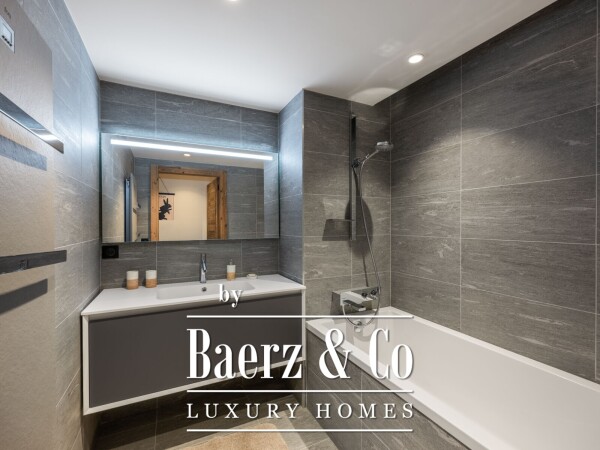 photo 11 Half chalet - 5 Bedrooms - Rochebrune