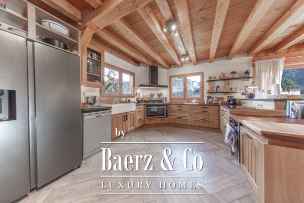 photo 11 CHARMING 5-BEDROOM CHALET - CLOSE TO THE CENTRE