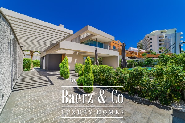 photo 17 Exceptional Luxury Villa Just Steps from the Beach