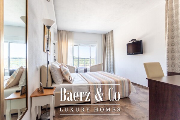 photo 15 Vis,  Attractive House with 311 m² of Living Space on a 2,027 m² Plot