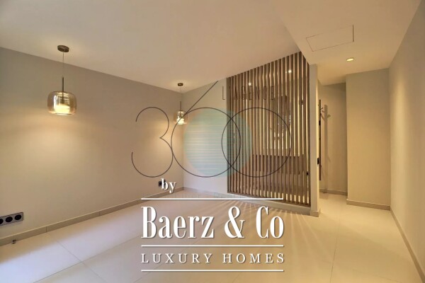 photo 20 CONTEMPORARY VILLA WITH UNOBSTRUCTED VIEW