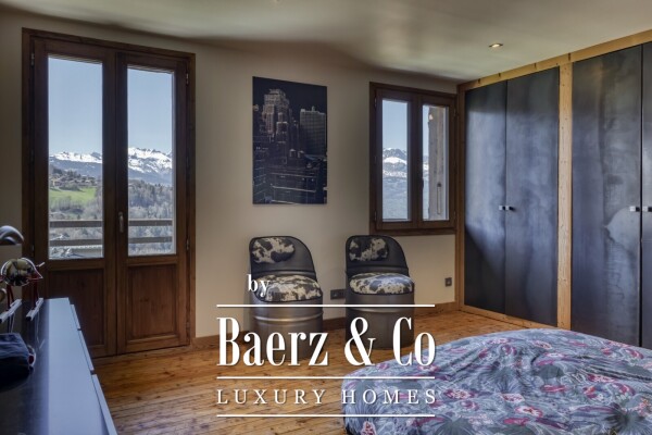 photo 6 Chalet with large plot close to the village centre