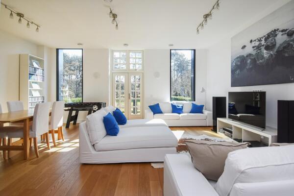 photo 4 Therese Schwartzestraat 113