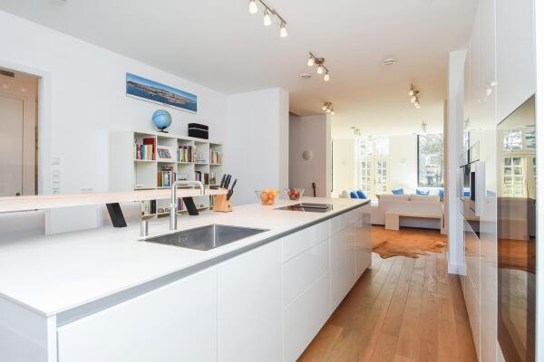 photo 19 Therese Schwartzestraat 113