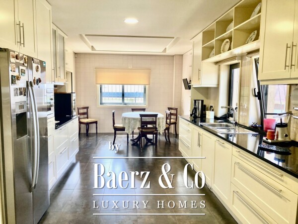 photo 14 Exclusive 6 bedroom villa in Miramar