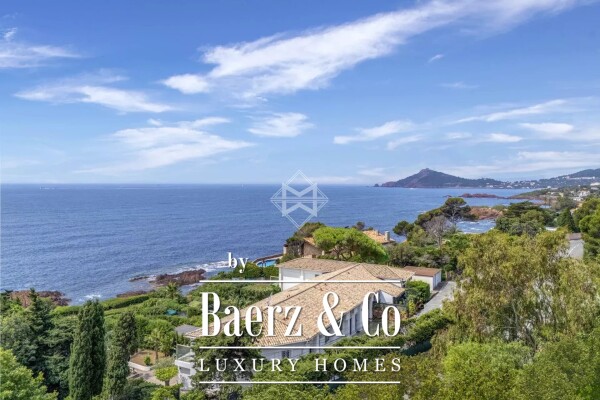 photo 12 RARE – Seafront Apartment with Private Garden and Dock – Anthéor