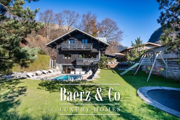 photo 2 OFF MARKET - Beautiful 6 bedroom luxury chalet - Mountain view