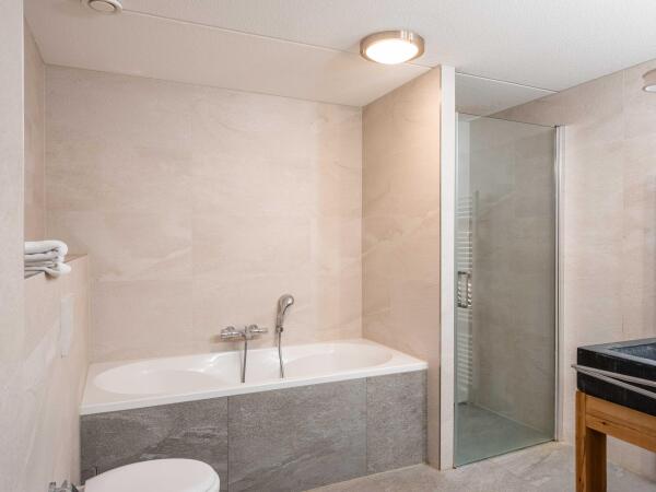 photo 21 Burgemeester Peecklaan 8 001