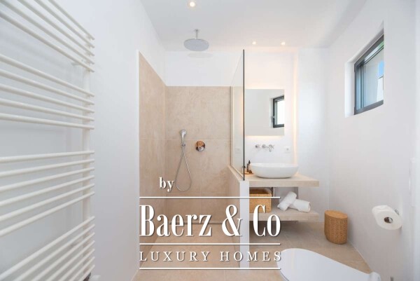 photo 19 Beautiful luxury home in Cap Martinet, Cap Martinet