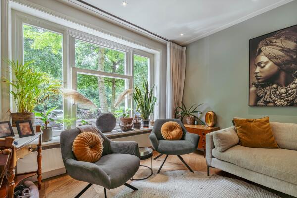 photo 8 Warmondstraat 85 H