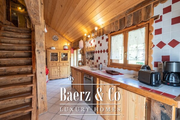 photo 4 Charming chalet - Ski in, ski out