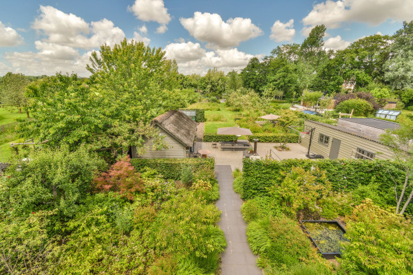 Video Amsteldijk Noord 106