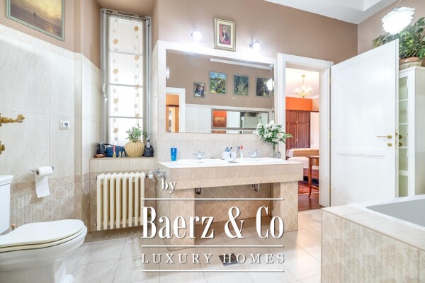 photo 10 Zagreb, Mažuranićev trg, beautiful four-bedroom apartment 161 m2, elevator