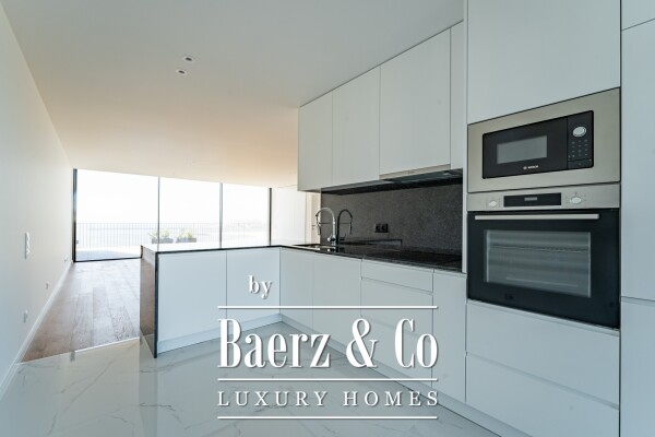 photo 7 4-bedroom Penthouse with stunning sea and river