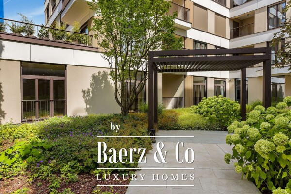 photo 5 Luxury Living in a Ground-Floor 5-Room Apartment at Ljubljana