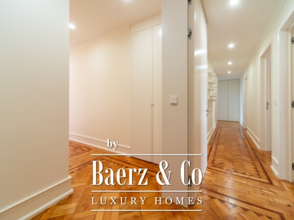 photo 11 3-Bedroom Apartment, with Natural Light - Campo de Ourique / Amoreiras