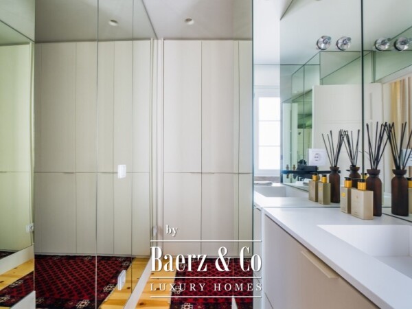 photo 42 Lapa | Exclusive 2 Bedroom Apartment with 2 Suites and 3 Living Rooms