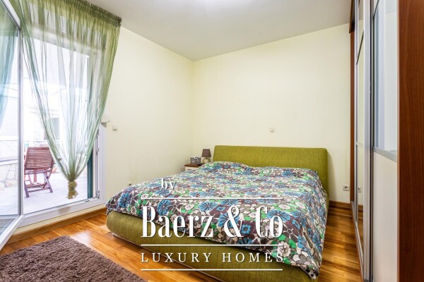 photo 8 Split, Pazdigrad – Spacious Two-Bedroom Apartment 142 m² with Garage and Landscaped Courtyard