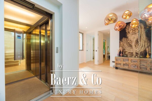 photo 19 Beautiful luxury home in Cap Martinet, Cap Martinet