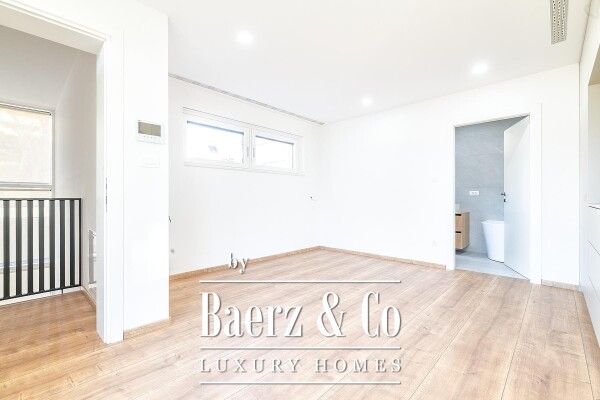 photo 12 Zagreb, Mlinovi, luxurious four-room apartment 152 m2 in a duplex house with a garage