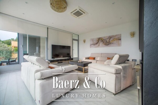 photo 14 Villa in Kotor Municipality with a Pool and a Sea View