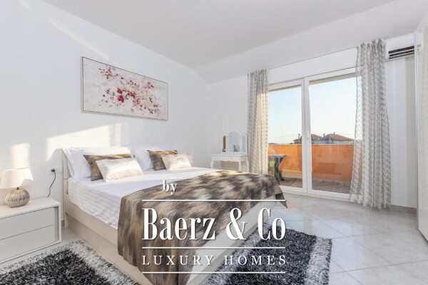 photo 15 Zečevo Rogozničko, a beautiful apartment house with a swimming pool, 236 m²