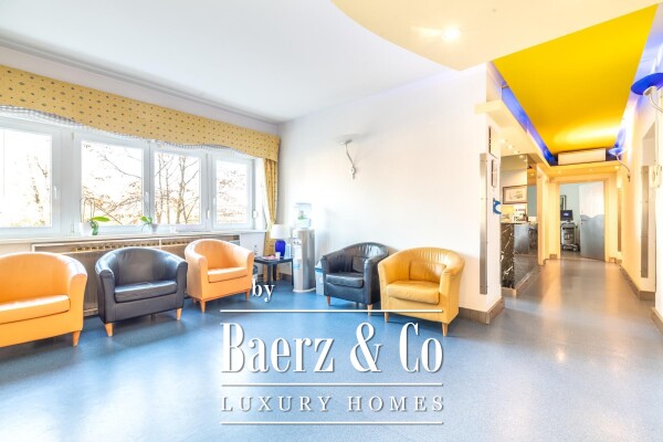 photo 1 Zagreb, Heinzelova, excellent multi-room apartment/business space 223.98 m2