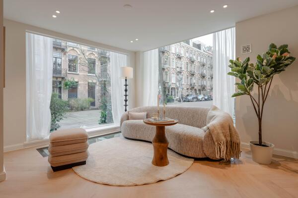 photo 1 Eerste Helmersstraat 34