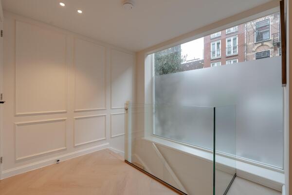 photo 19 Eerste Helmersstraat 34