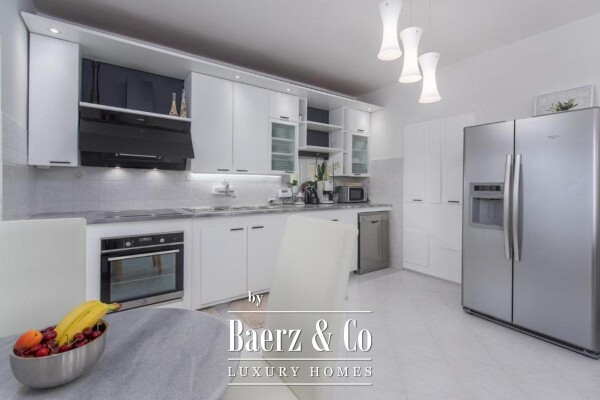 photo 5 Istria, surroundings of St. Lovrec, house with 6 bedrooms 380m2 with swimming pool, gym and sauna