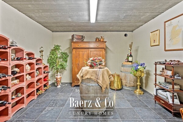 photo 36 Uitzonderlijke Duplex met zicht op kanaal, garage, carport en ruime (wijn)kelder!