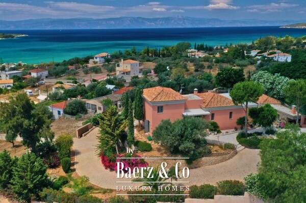 photo 4 Luxurious Villa in Ververonda, Porto Heli