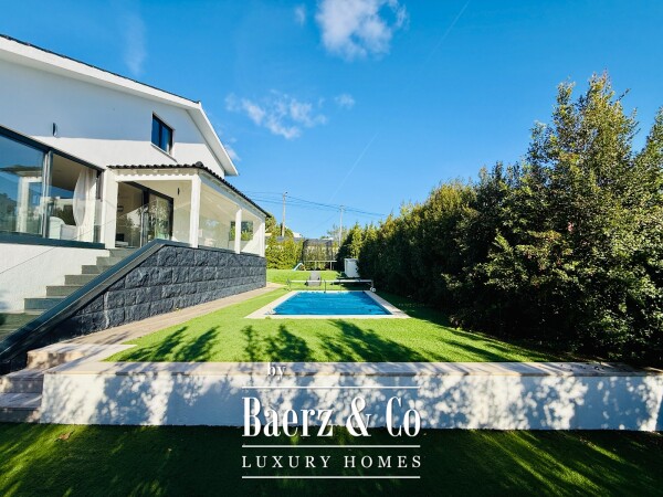 photo 5 4 bedroom house with heated swiming pool garden and garage in Sintra