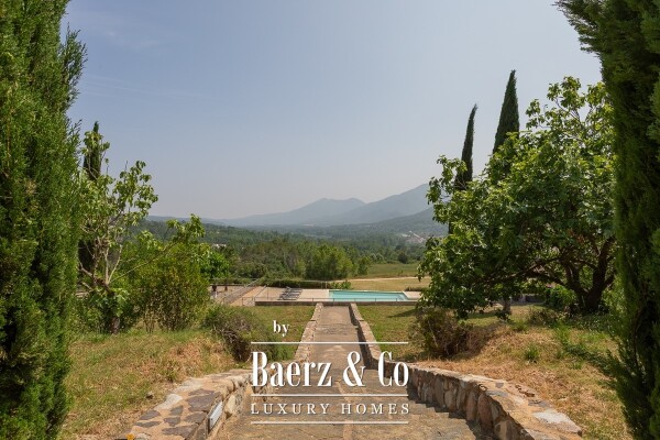 photo 27 Exceptional 18th century masia with tourist licence in Amer.