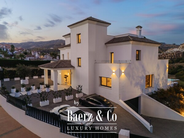 photo 32 Villa - Marbella East - Ref: 8685