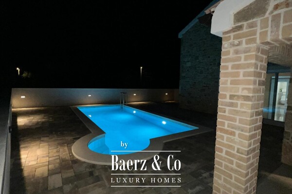 photo 22 Zadar, Vrsi, charming dalmatian stone house with swimming pool in a quiet location