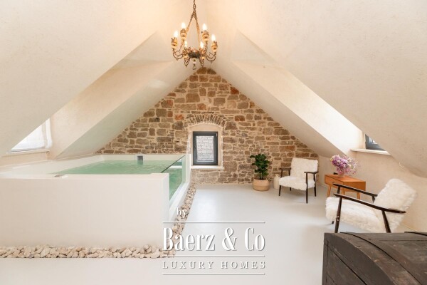 photo 20 Brač, Pučišća, unique stone villa