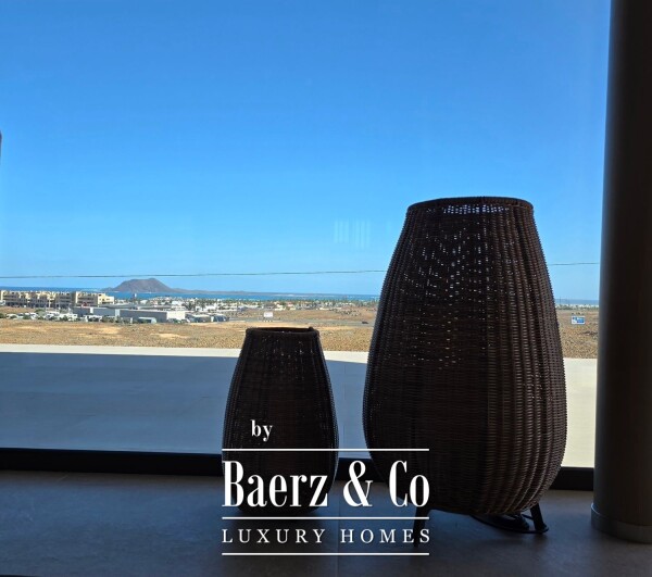 photo 11 Luxury villa with sea views in Corralejo, Fuerteventura