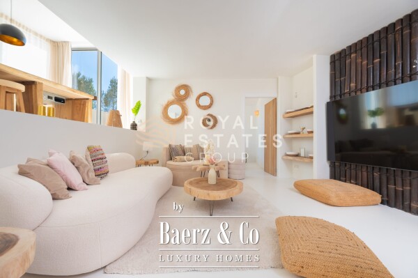 photo 16 Beautiful luxury home in San Jose