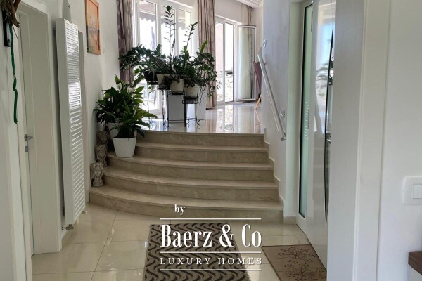 photo 13 Opatija, Poljane, villa with 5 residential units and a sea view