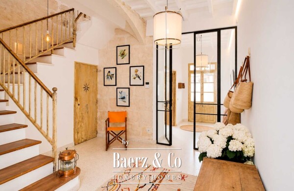 photo 3 EXCLUSIVE RENOVATED HOUSE WITH PATIO, SWIMMING POOL AND TERRACES IN THE HEART OF CIUTADELLA DE MENORCA