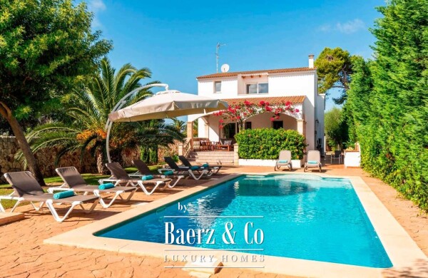 photo 2 MEDITERRANEAN VILLA FOR SALE IN SA CALETA, CIUTADELLA DE MENORCA WITH PRIVATE POOL, TOURIST LICENSE AND 4 BEDROOMS NEAR THE SEA